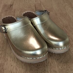 Hanna Andersson clogs